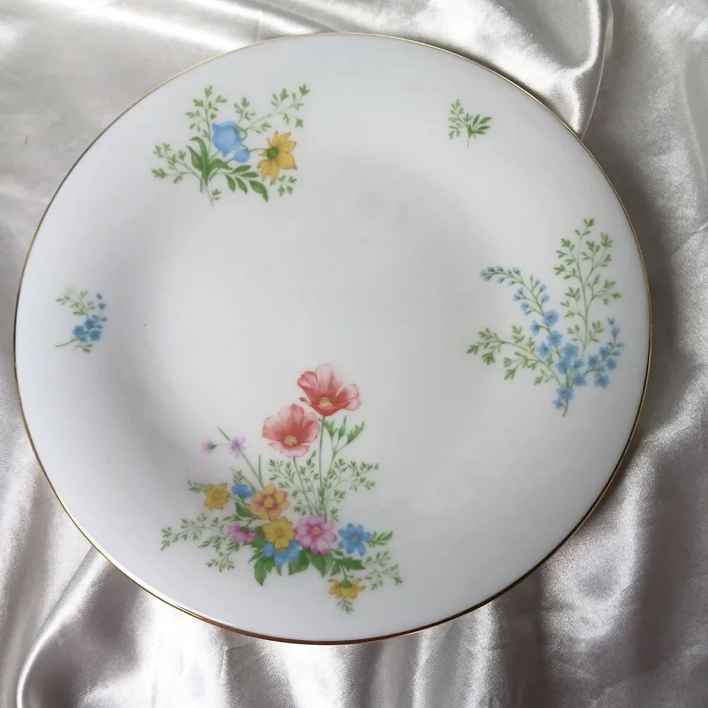 Vintage Blooming by Liling Salad Plate